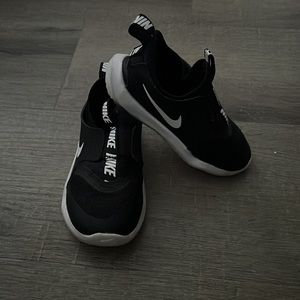 Toddlers Nike slip ons